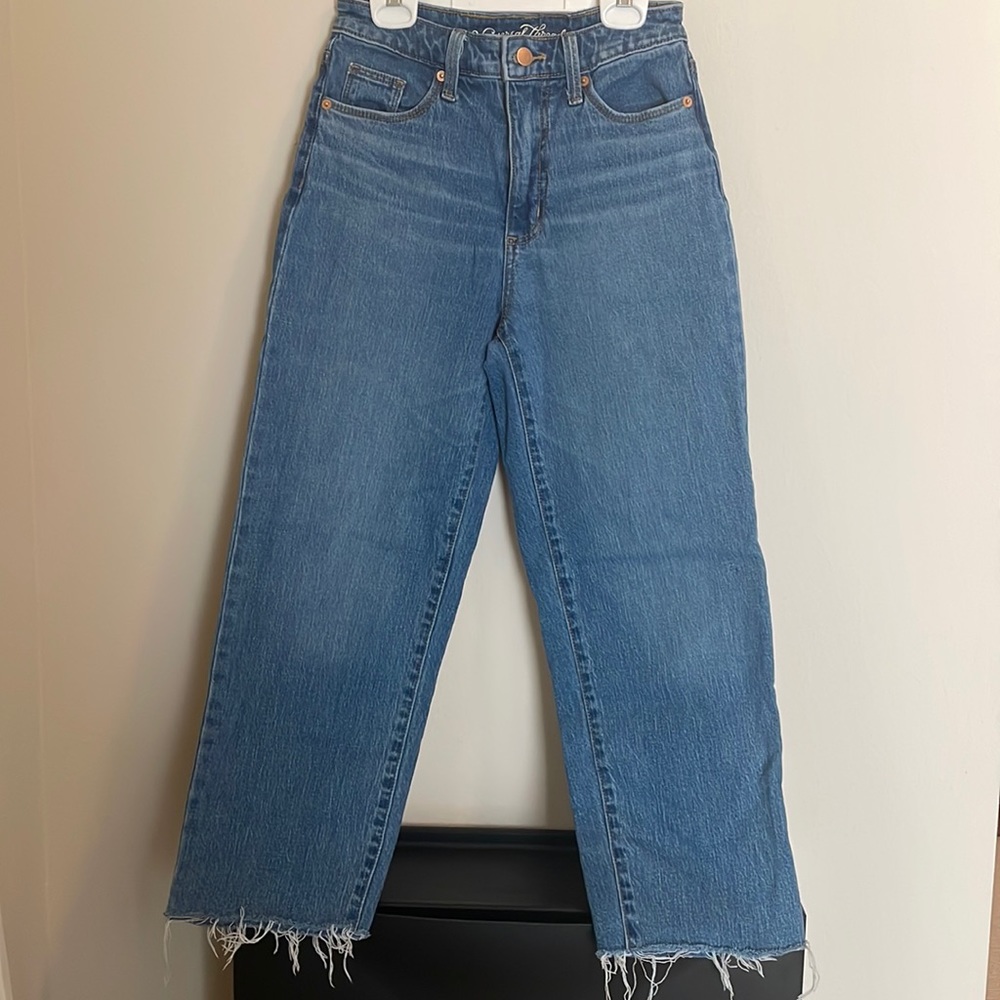 Universal Thread High Rise Cropped Straight Jeans